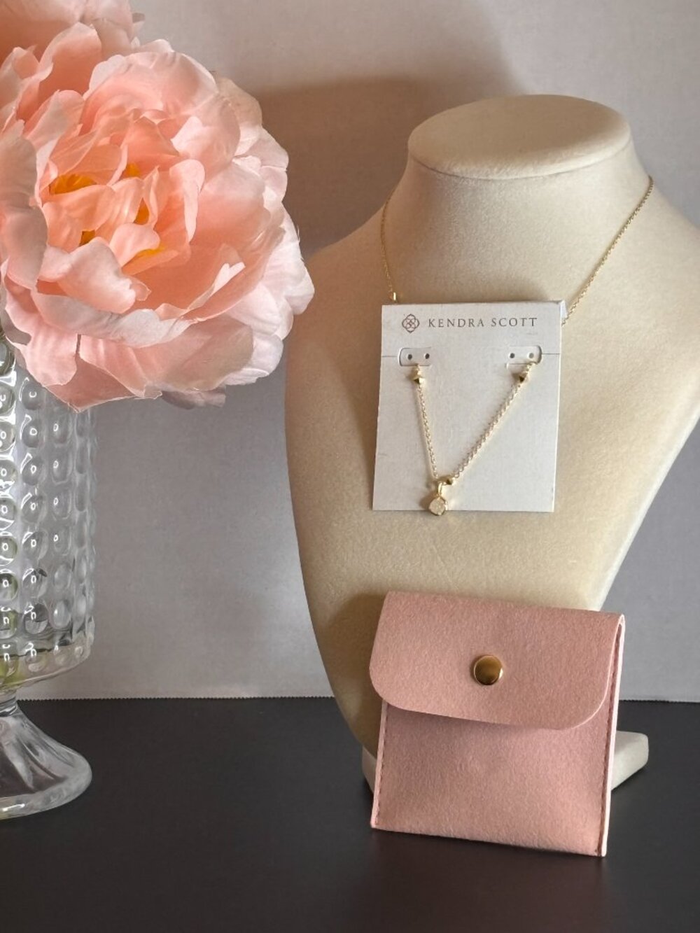 Kendra Scott Gold Nola Necklace